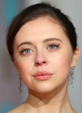  Bel Powley